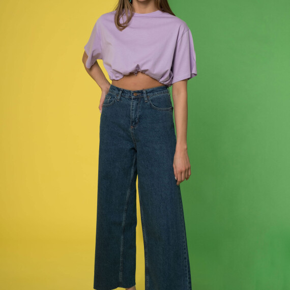https://iq.kyveli.me/products/wide-leg-jeans